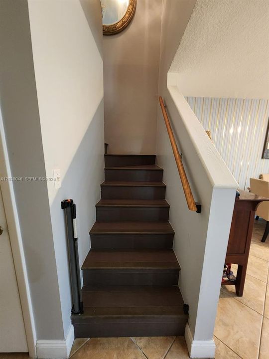 На продажу: $649,900 (4 спален, 2 ванн, 1814 Квадратных фут)