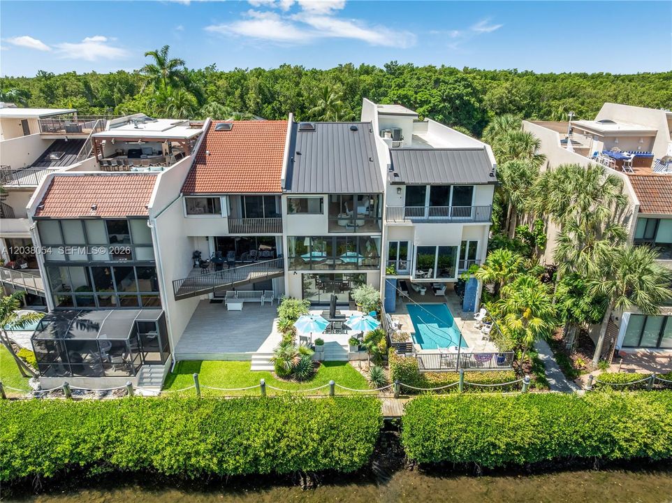 На продажу: $1,975,000 (4 спален, 4 ванн, 2801 Квадратных фут)