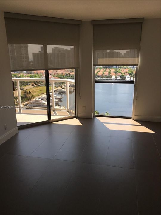 В аренду: $4,290 (2 спален, 2 ванн, 1430 Квадратных фут)