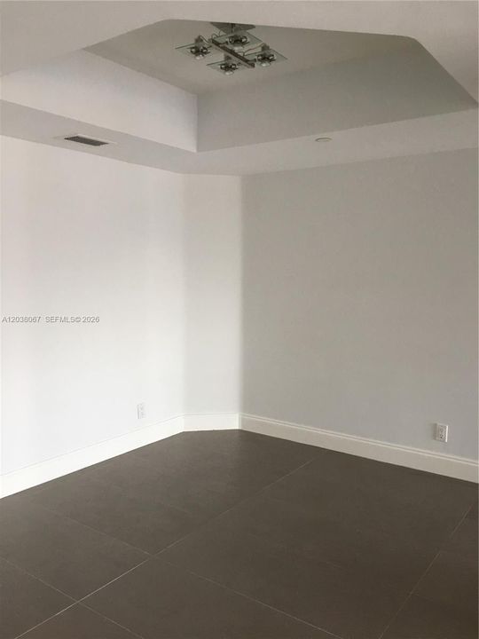 В аренду: $4,290 (2 спален, 2 ванн, 1430 Квадратных фут)