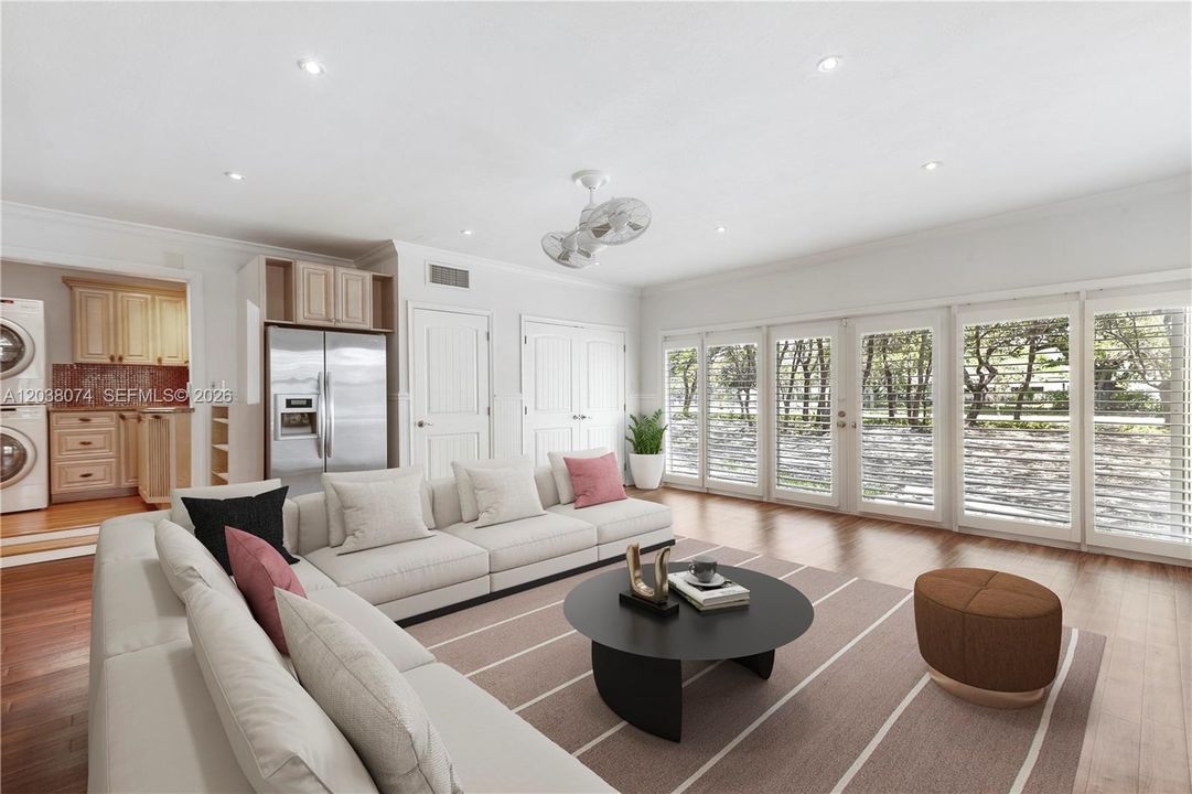 For Rent: $10,000 (5 beds, 3 baths, 2670 Square Feet)