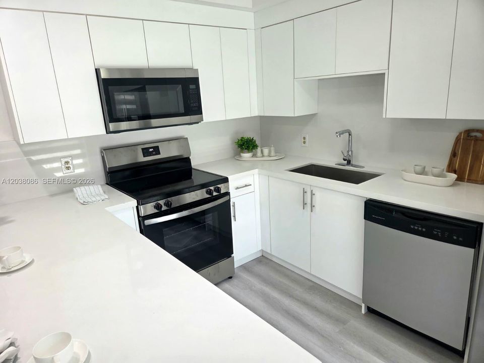 На продажу: $459,900 (3 спален, 2 ванн, 1488 Квадратных фут)