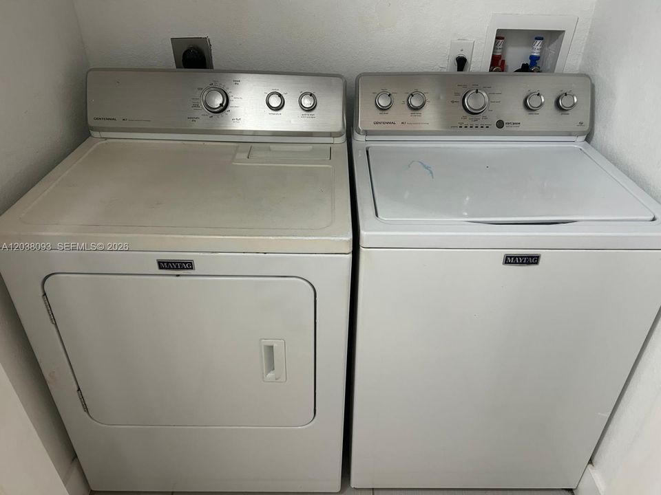 En Renta: $2,400 (2 camas, 2 baños, 807 Pies cuadrados)