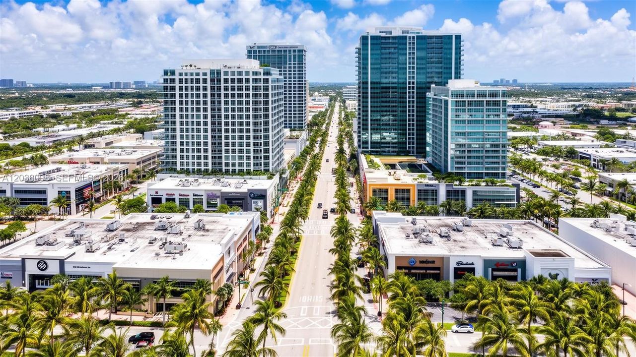 365 N ROYAL POINCIANA BLVD