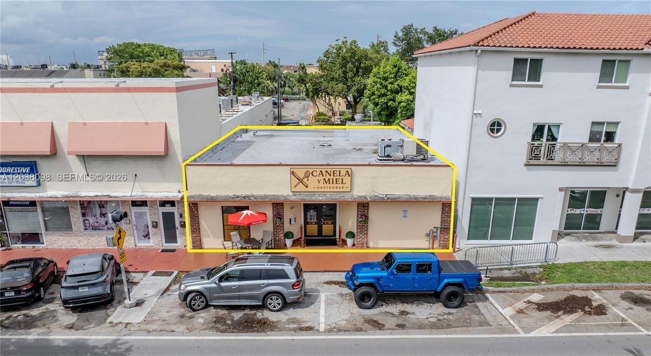 365 N ROYAL POINCIANA BLVD