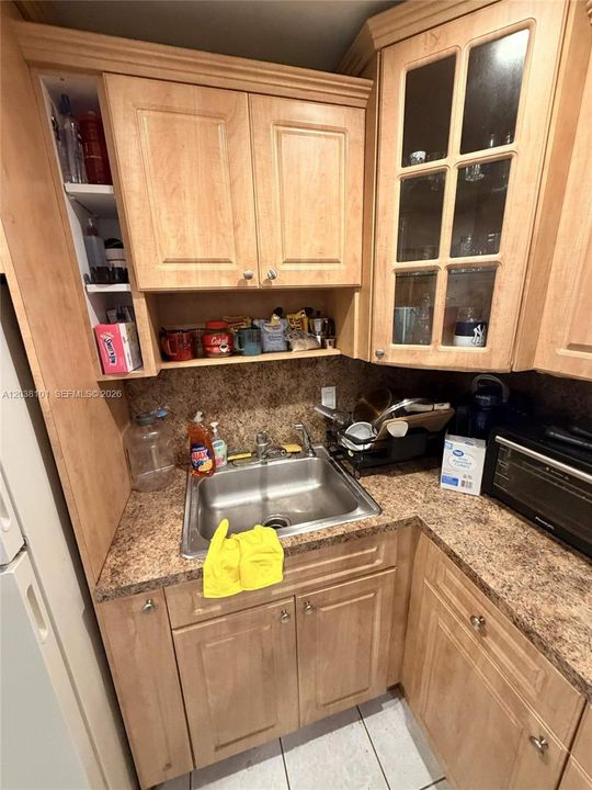 В аренду: $1,850 (1 спален, 1 ванн, 755 Квадратных фут)