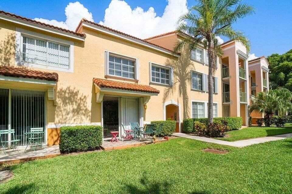 FRONT OF UNIT