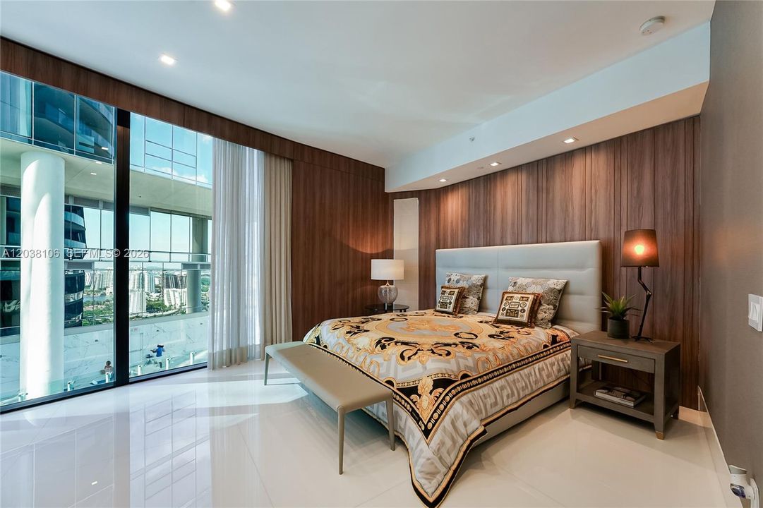 For Sale: $6,900,000 (4 beds, 4 baths, 4154 Square Feet)