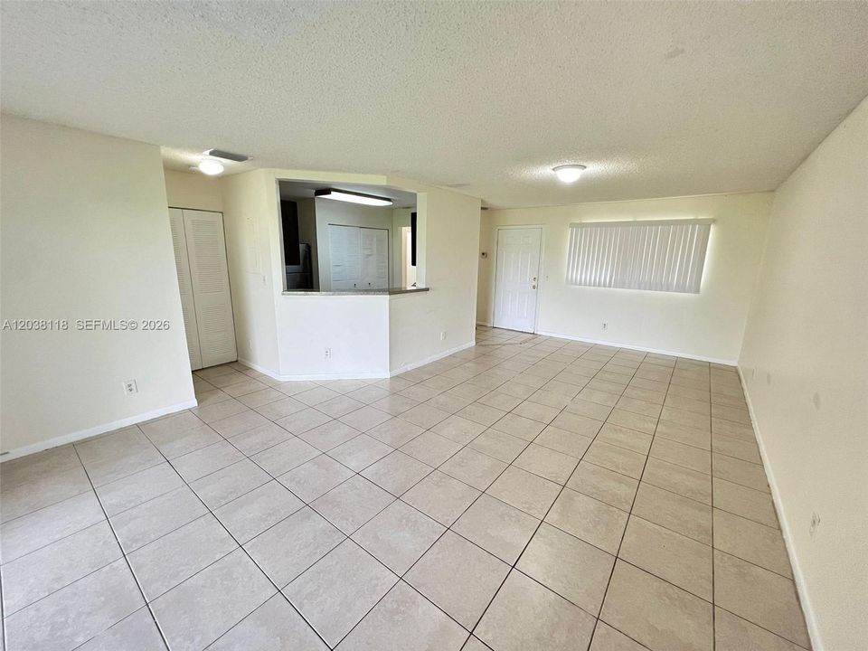 For Sale: $180,000 (2 beds, 2 baths, 1020 Square Feet)