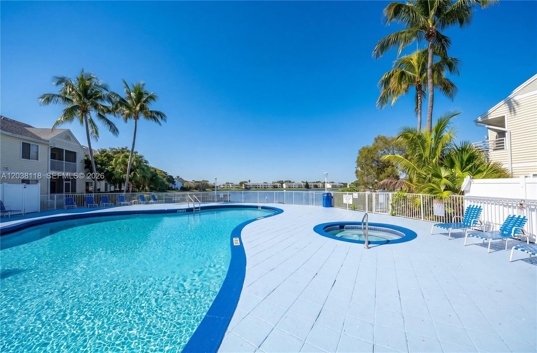 For Sale: $180,000 (2 beds, 2 baths, 1020 Square Feet)