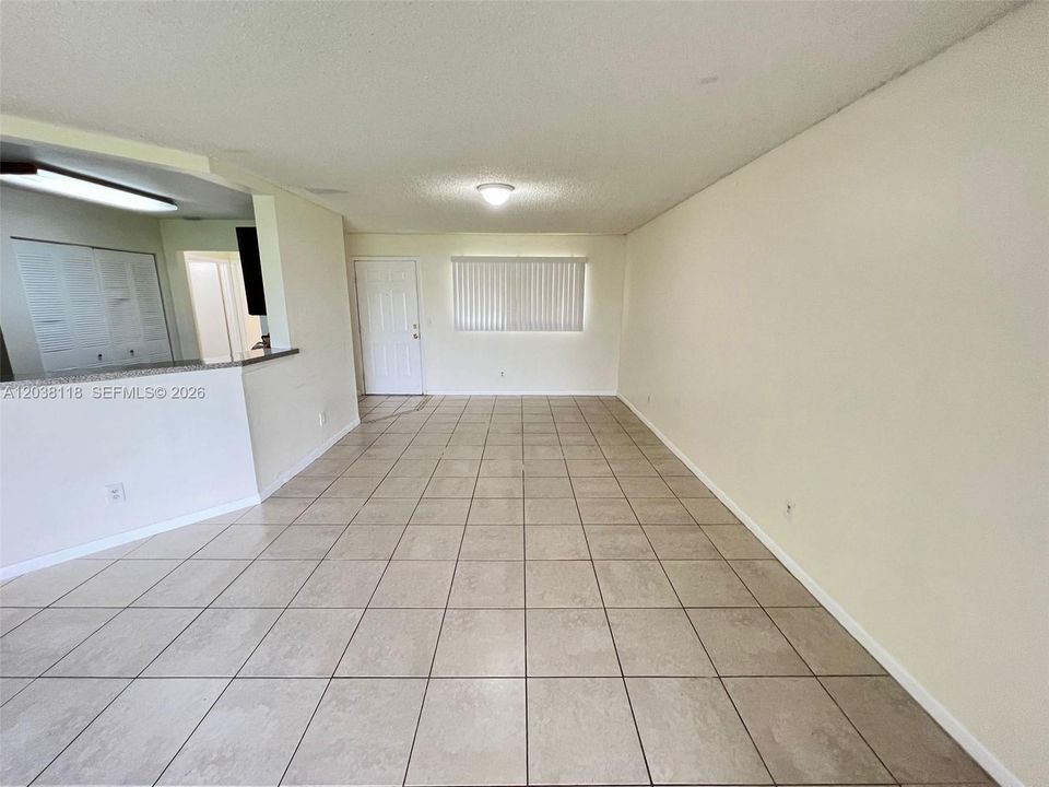 For Sale: $180,000 (2 beds, 2 baths, 1020 Square Feet)