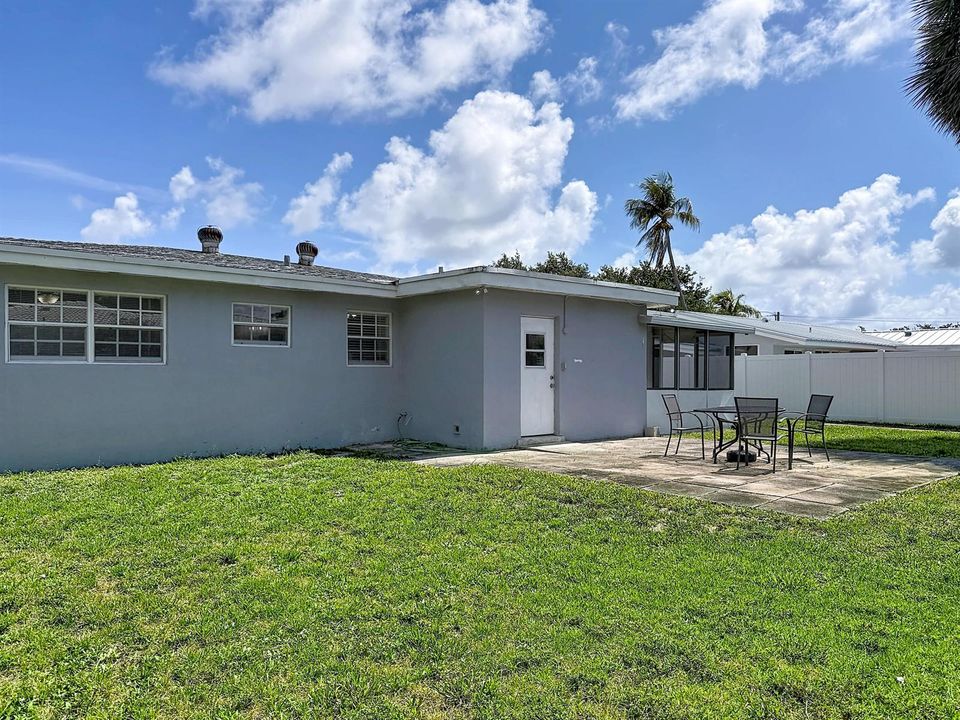 2000-ne-62nd-st-fort-lauderdale-fl-33308