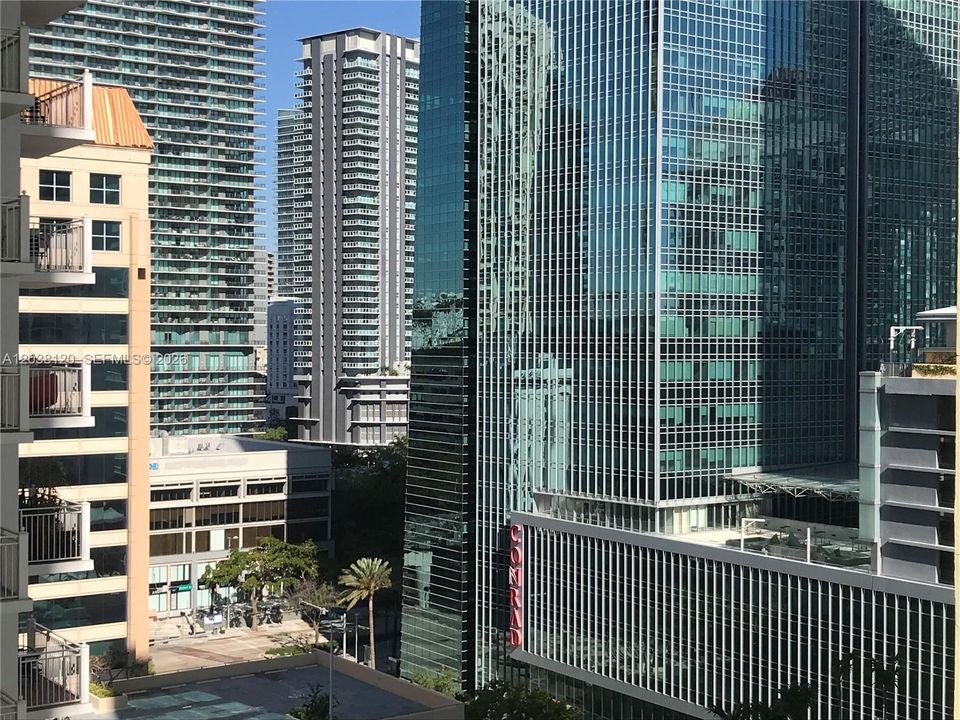 出租: $2,400 (1 贝兹, 1 浴室, 640 平方英尺)