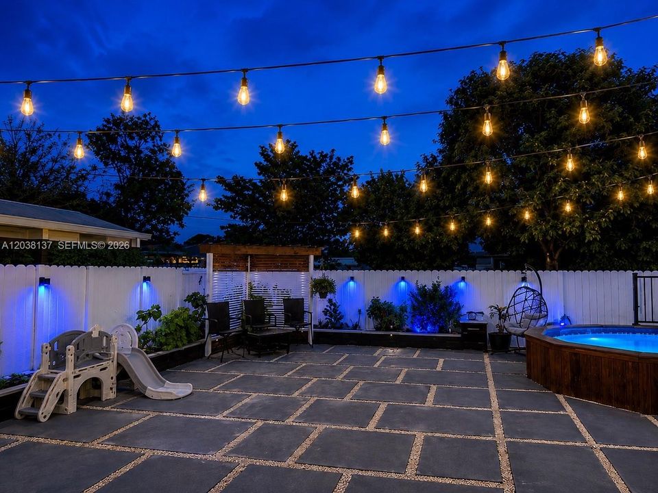 For Sale: $740,000 (4 beds, 4 baths, 1788 Square Feet)