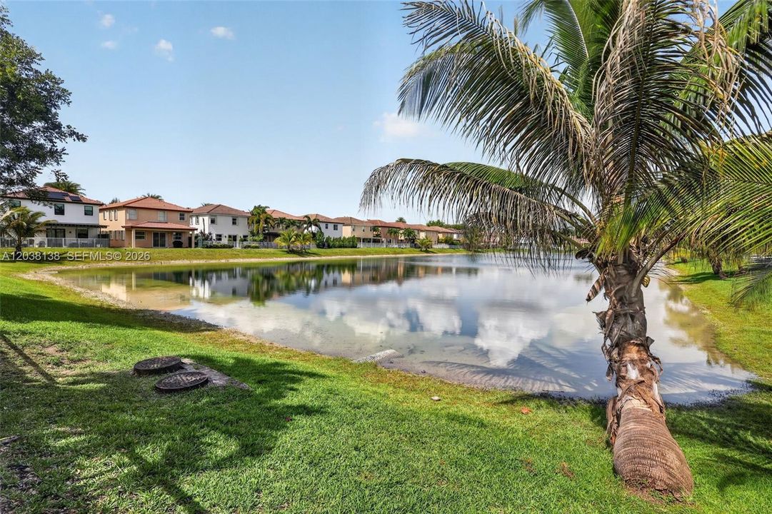 For Rent: $4,500 (3 beds, 2 baths, 2421 Square Feet)