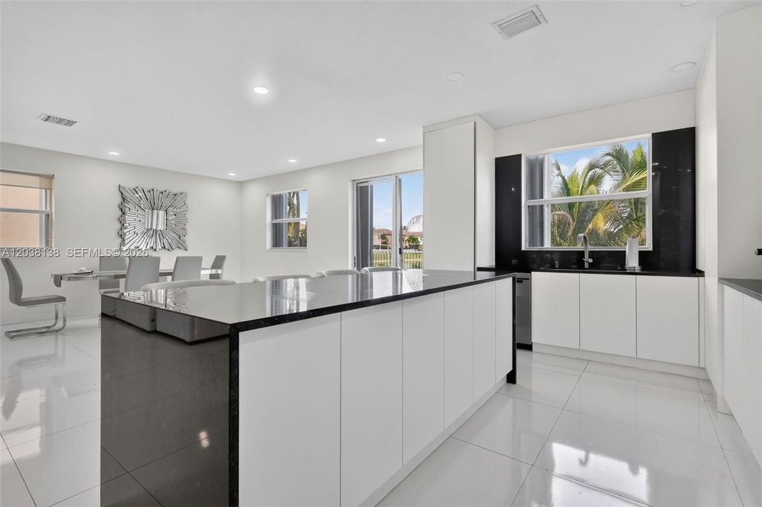 For Rent: $4,500 (3 beds, 2 baths, 2421 Square Feet)