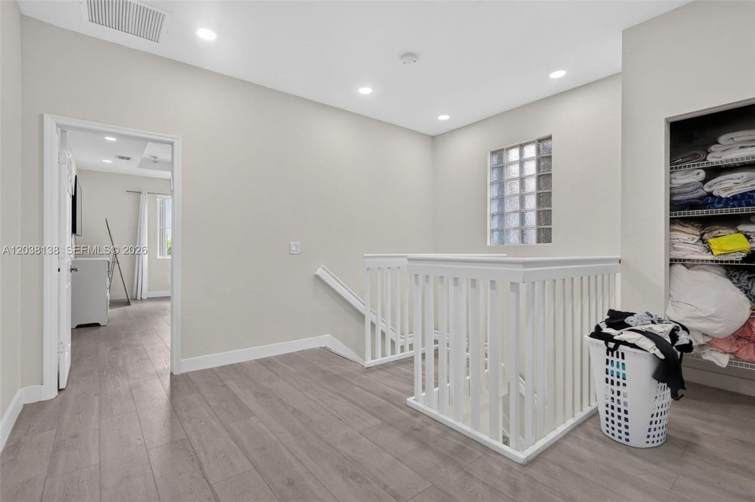 For Rent: $4,500 (3 beds, 2 baths, 2421 Square Feet)