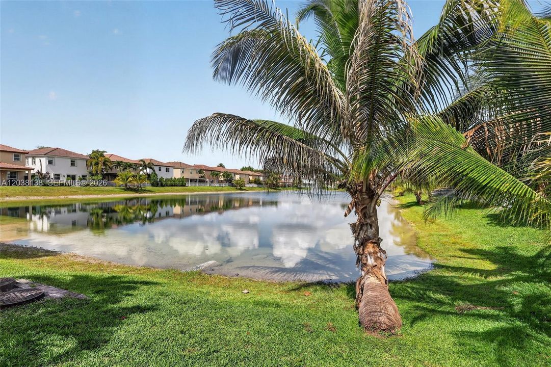 For Rent: $4,500 (3 beds, 2 baths, 2421 Square Feet)