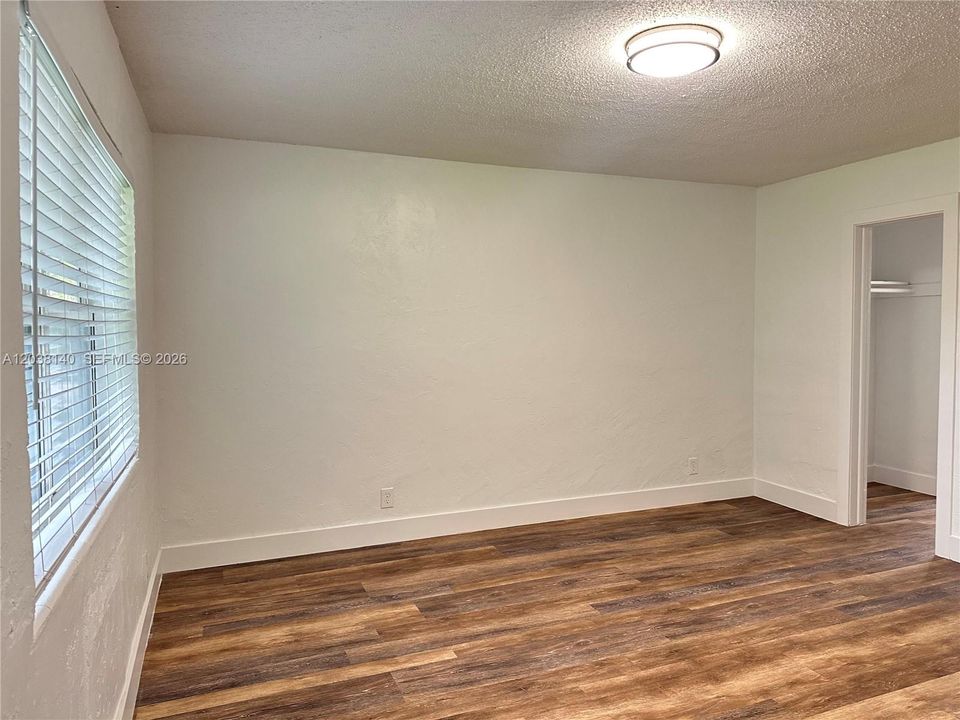 В аренду: $1,450 (0 спален, 1 ванн, 0 Квадратных фут)