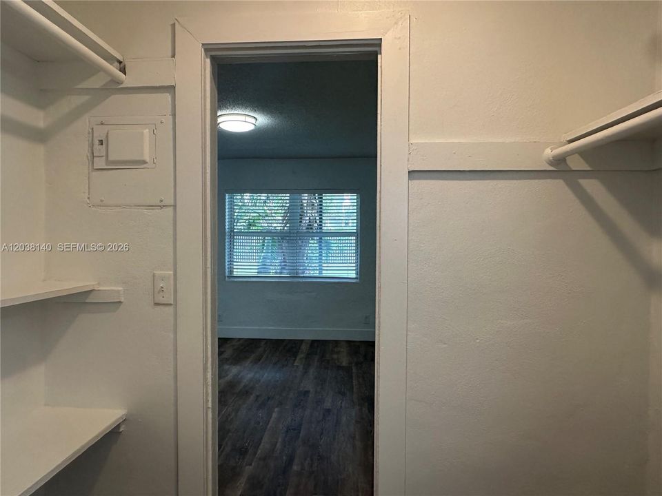 В аренду: $1,450 (0 спален, 1 ванн, 0 Квадратных фут)