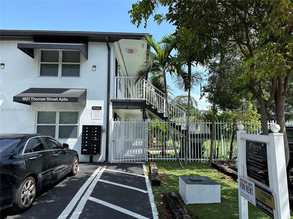 В аренду: $1,450 (0 спален, 1 ванн, 0 Квадратных фут)