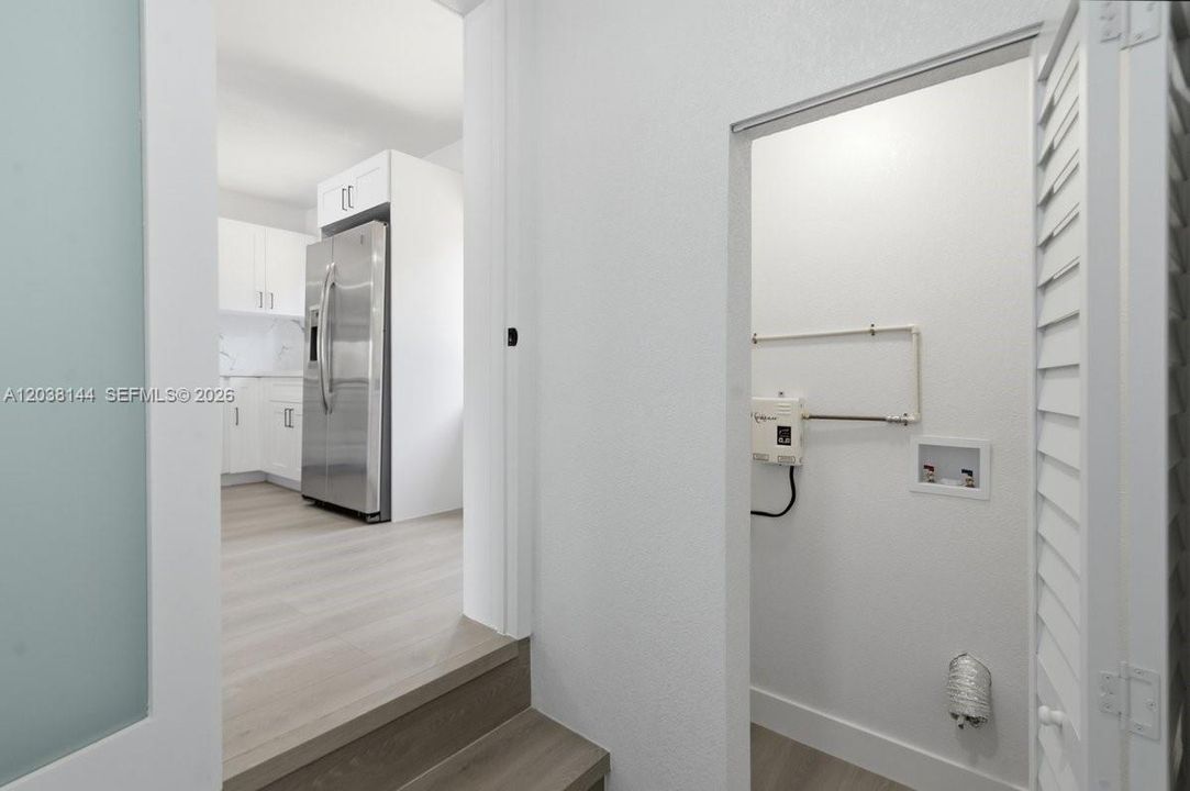 На продажу: $545,000 (4 спален, 2 ванн, 1044 Квадратных фут)
