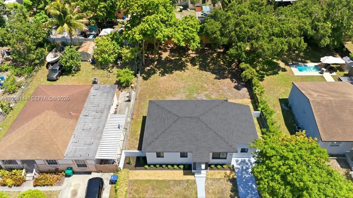 На продажу: $545,000 (4 спален, 2 ванн, 1044 Квадратных фут)