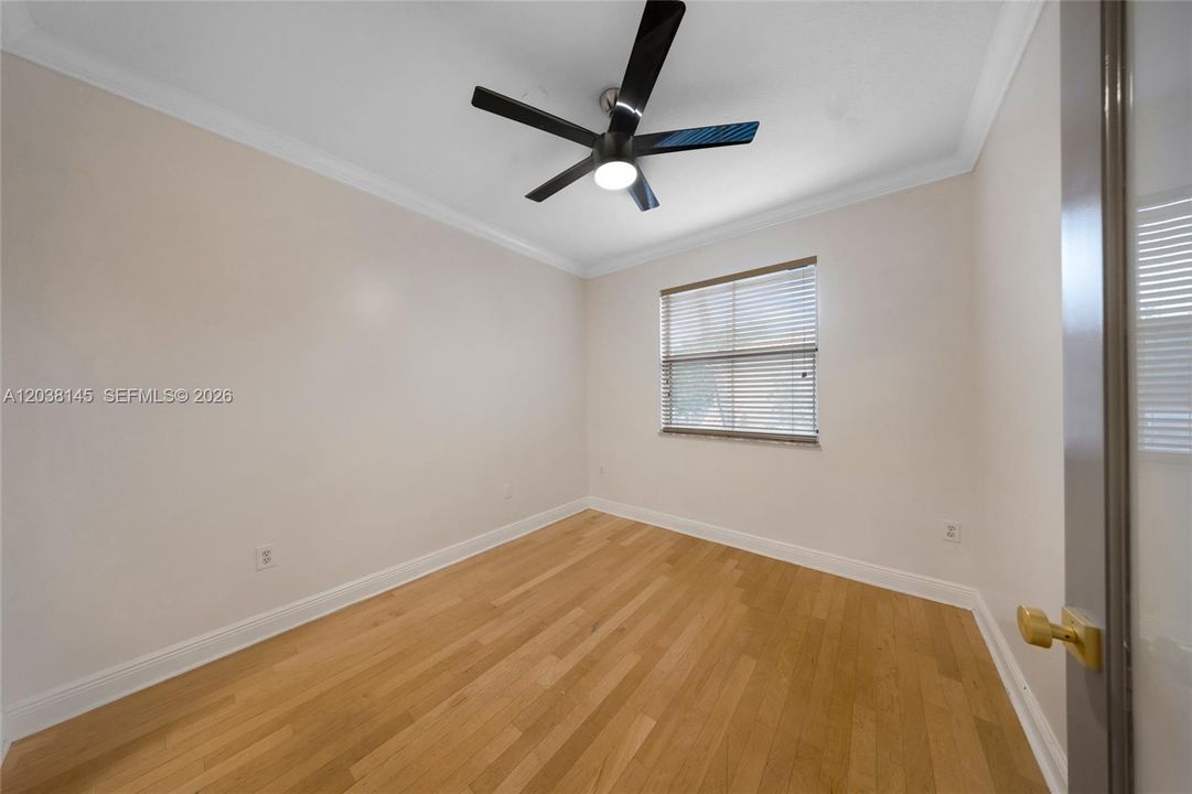 For Rent: $2,850 (2 beds, 2 baths, 980 Square Feet)