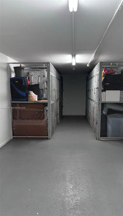待售: $130,000 (1 贝兹, 1 浴室, 585 平方英尺)
