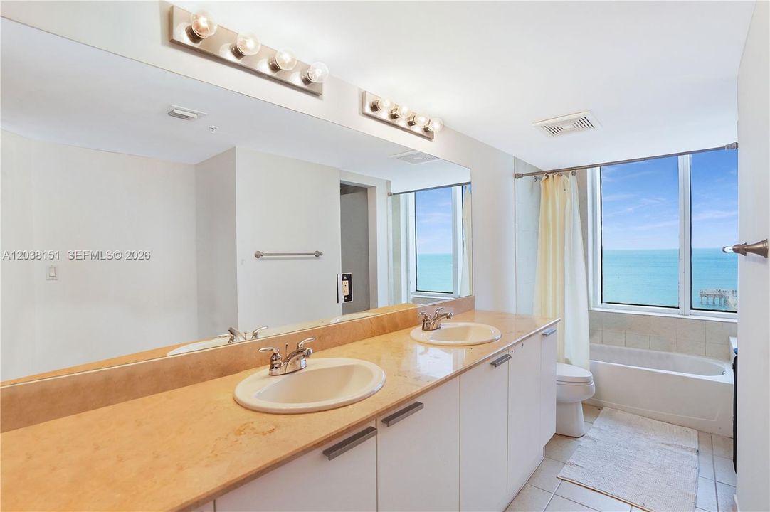 For Sale: $1,449,000 (2 beds, 2 baths, 1698 Square Feet)