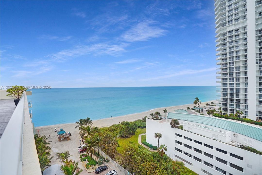 For Sale: $1,449,000 (2 beds, 2 baths, 1698 Square Feet)
