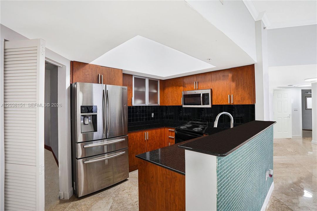 For Sale: $1,449,000 (2 beds, 2 baths, 1698 Square Feet)