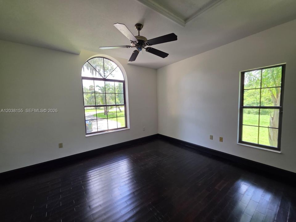 For Sale: $675,000 (4 beds, 2 baths, 3022 Square Feet)