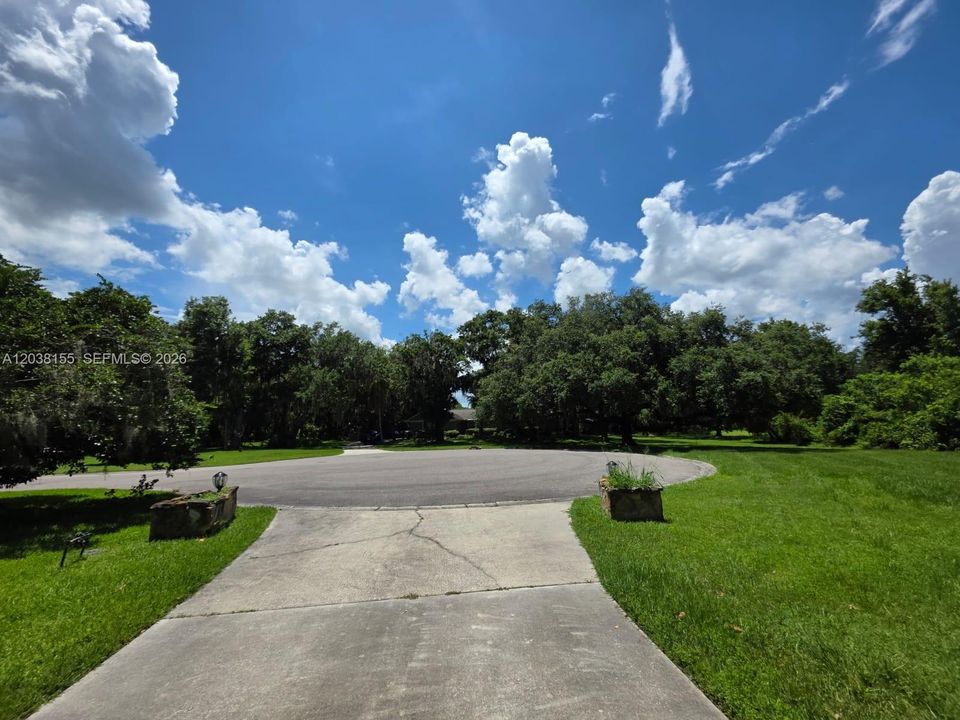 For Sale: $675,000 (4 beds, 2 baths, 3022 Square Feet)