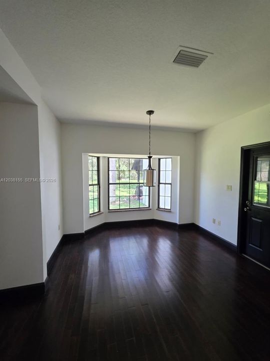 For Sale: $675,000 (4 beds, 2 baths, 3022 Square Feet)