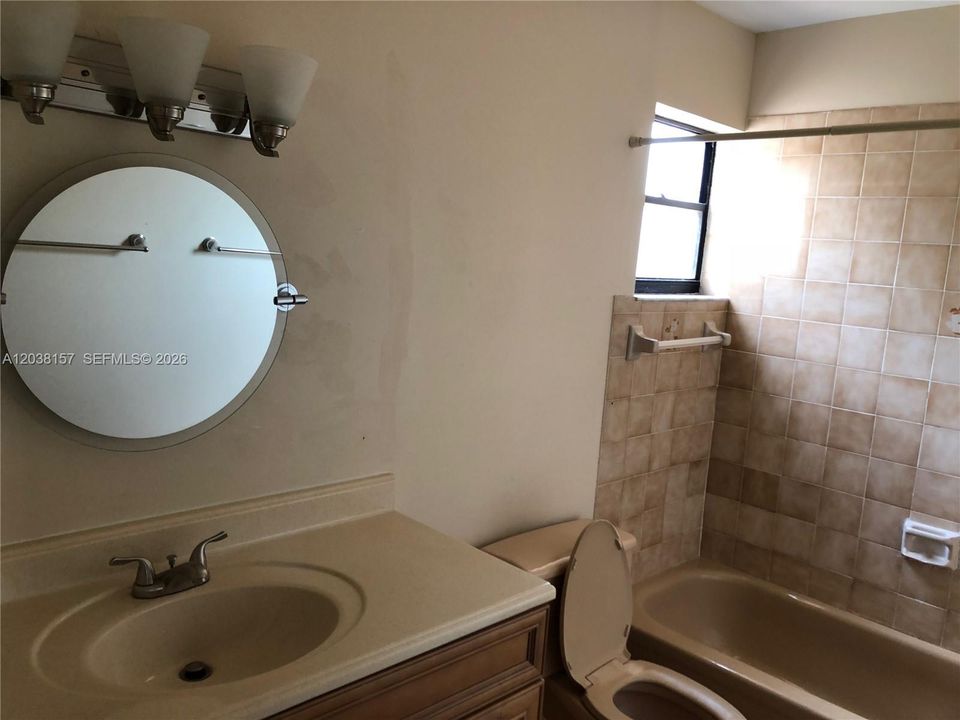 В аренду: $2,900 (3 спален, 2 ванн, 1229 Квадратных фут)