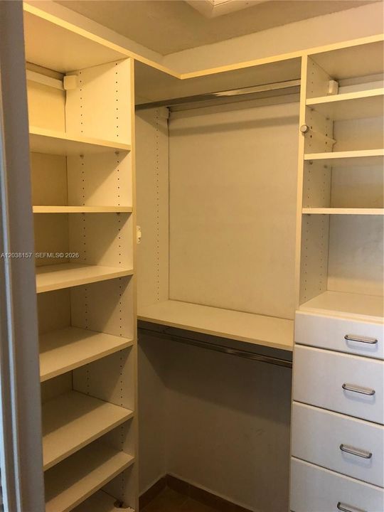 В аренду: $2,900 (3 спален, 2 ванн, 1229 Квадратных фут)