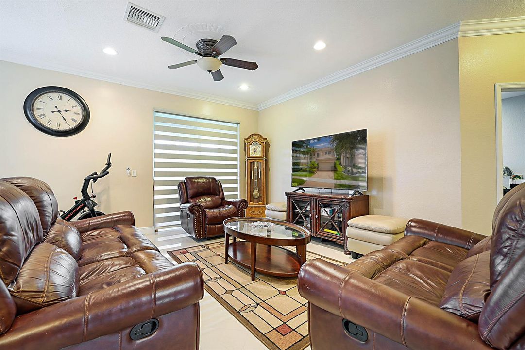 6401 SW 195th Ave -9