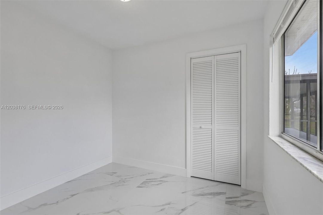 For Sale: $339,000 (5 beds, 2 baths, 0 Square Feet)