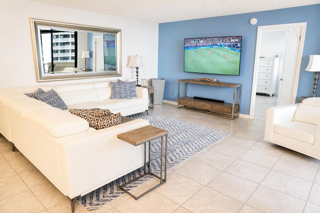 living area 2