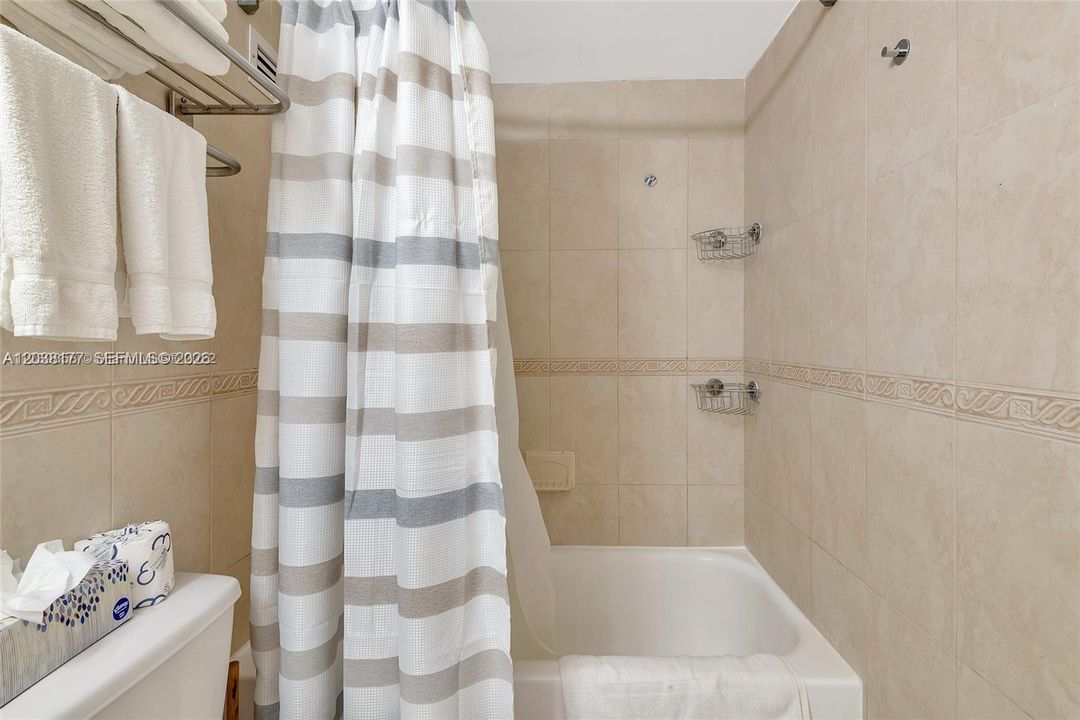 For Sale: $130,000 (0 beds, 1 baths, 360 Square Feet)