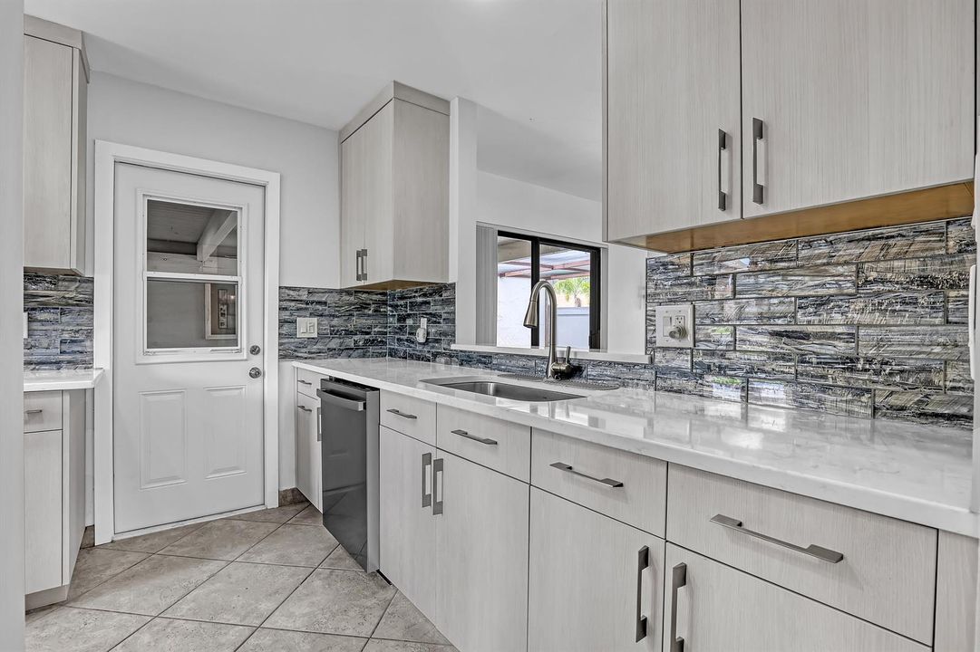 14735 Wildflower (13)