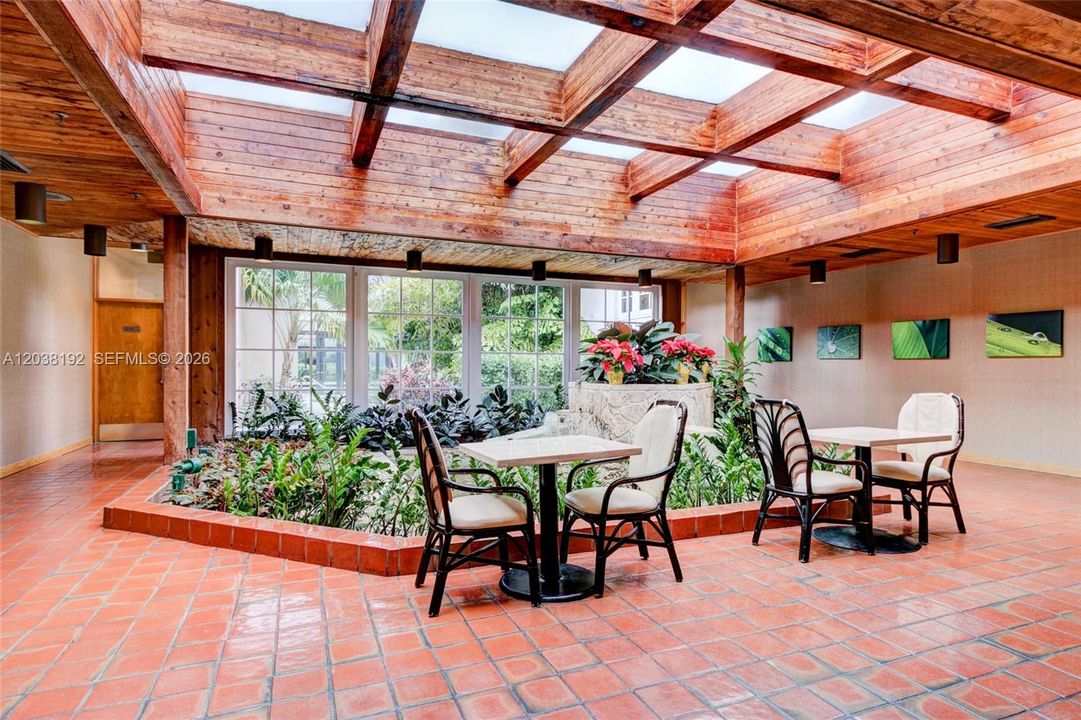 En Renta: $3,950 (2 camas, 2 baños, 1469 Pies cuadrados)