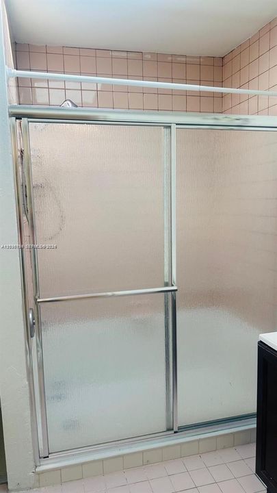 В аренду: $1,700 (1 спален, 1 ванн, 2030 Квадратных фут)