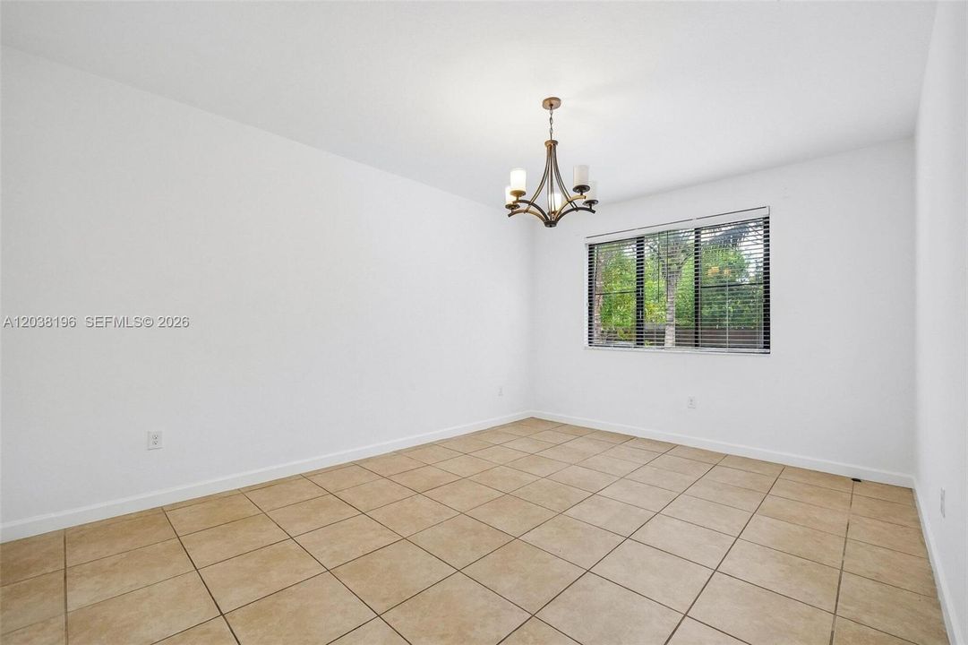 En Renta: $4,500 (4 camas, 2 baños, 2573 Pies cuadrados)