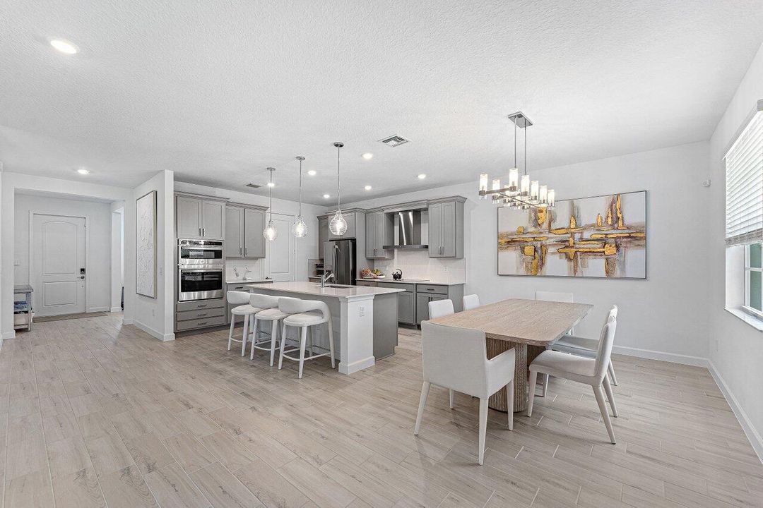 Kitchen/Dining
