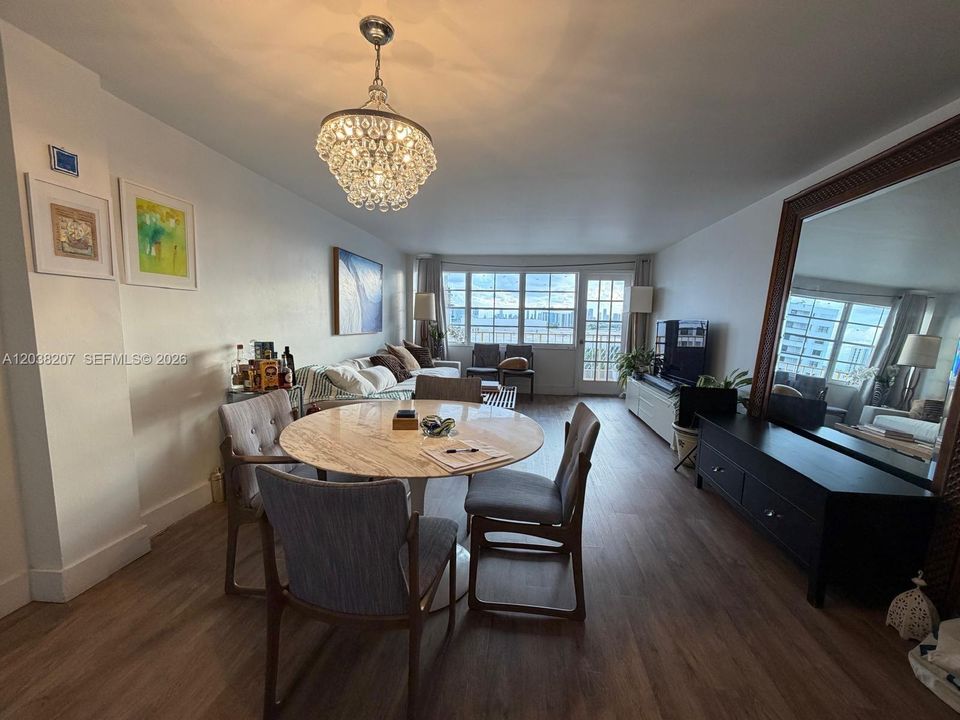 В аренду: $3,200 (2 спален, 2 ванн, 845 Квадратных фут)