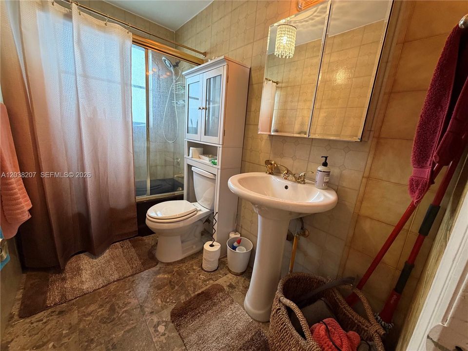 В аренду: $3,200 (2 спален, 2 ванн, 845 Квадратных фут)