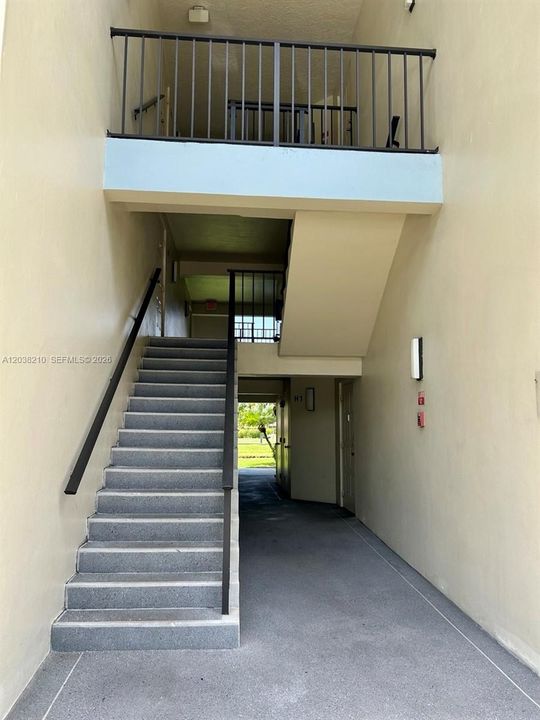 В аренду: $1,950 (2 спален, 2 ванн, 1104 Квадратных фут)