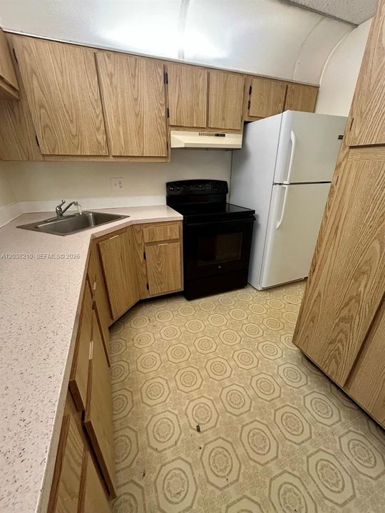 В аренду: $1,950 (2 спален, 2 ванн, 1104 Квадратных фут)